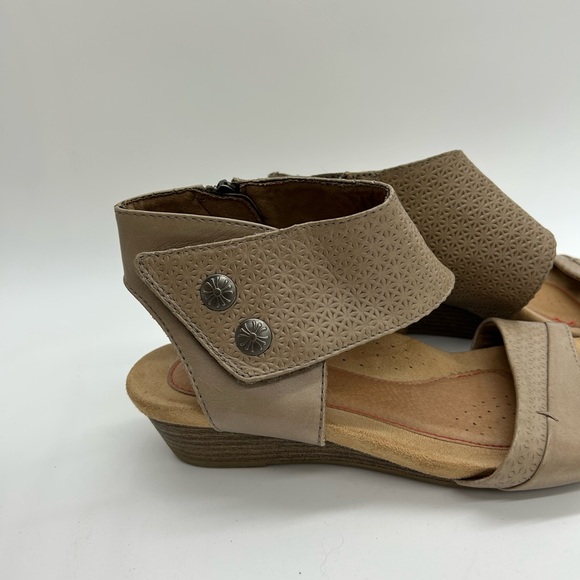 Rockport Sandals Wedge - Picture 2 of 5